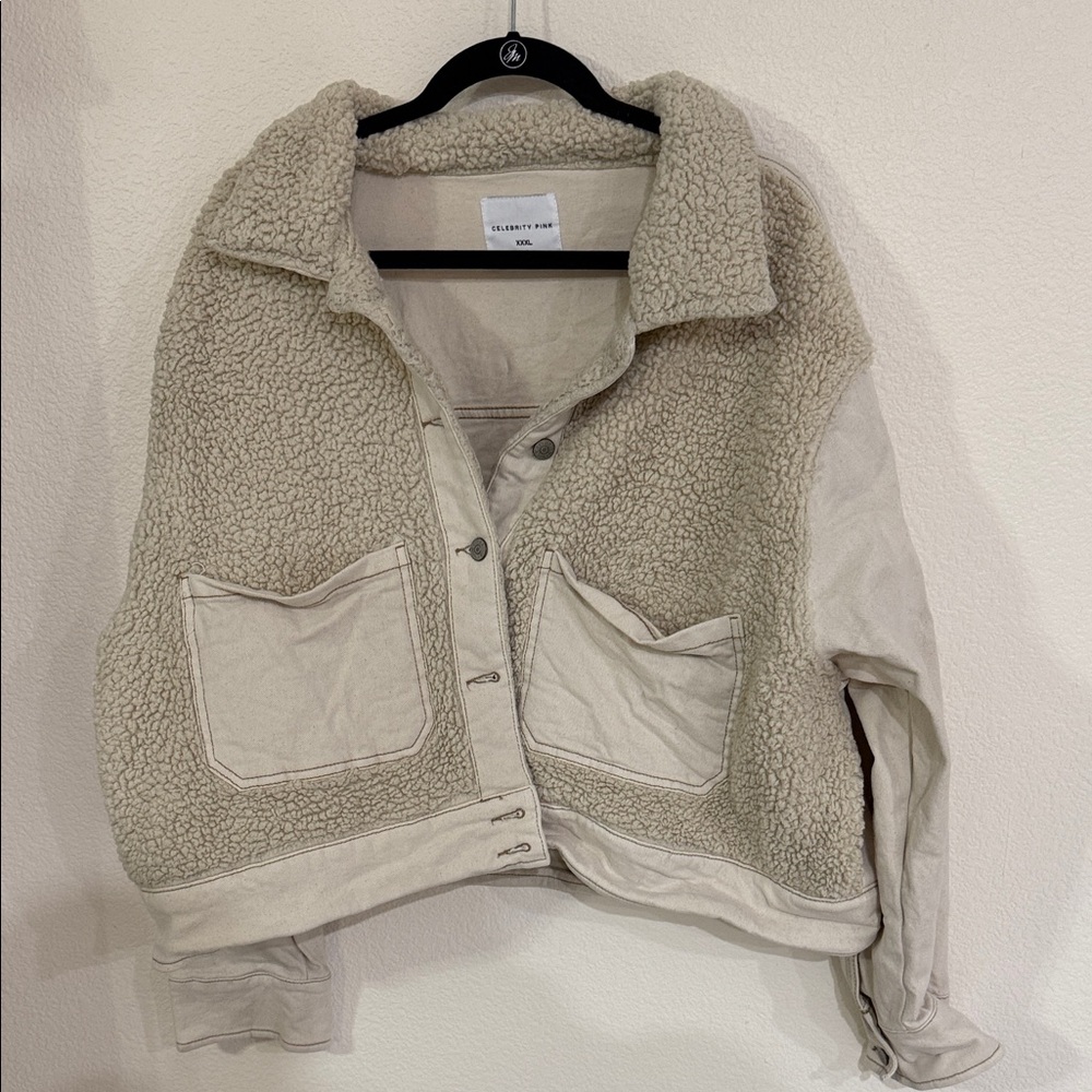 Celebrity Pink Women's Beige Sherpa Jacket size XXXL EUC